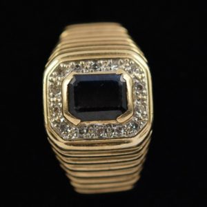 Gold ring with sapphire, 585 gold