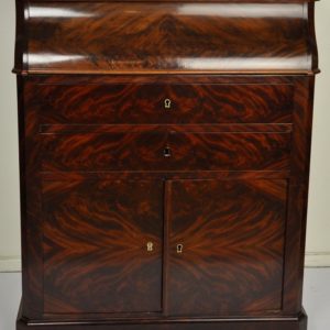 A chest of drawers with a mahogany stone, 19th century