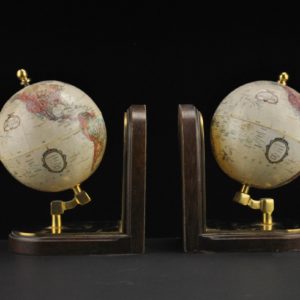 Paper Holder Globe