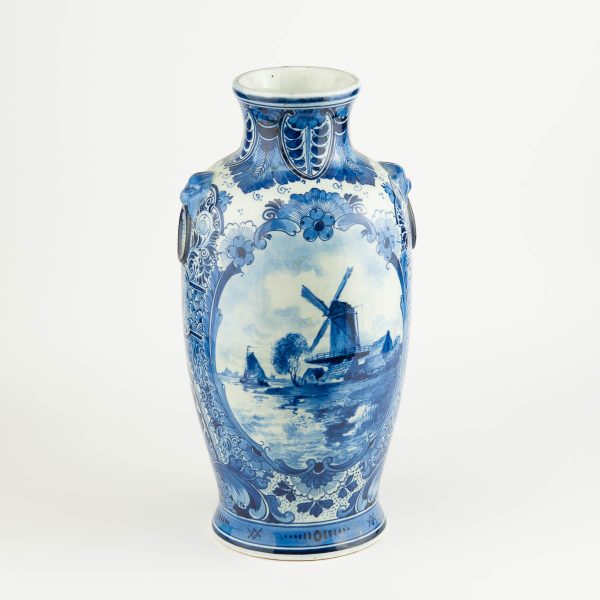 Antiikne portselan sinine vaas