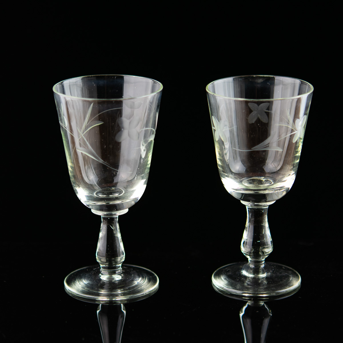 Varajane Tarbeklaas, pitsid ja klaasid Varajane Tarbeklaas, pitsid ja klaasid