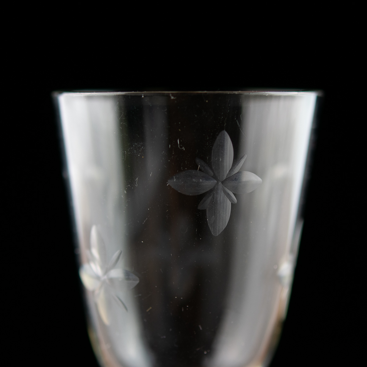 Varajane Tarbeklaas, pitsid ja klaasid Varajane Tarbeklaas, pitsid ja klaasid