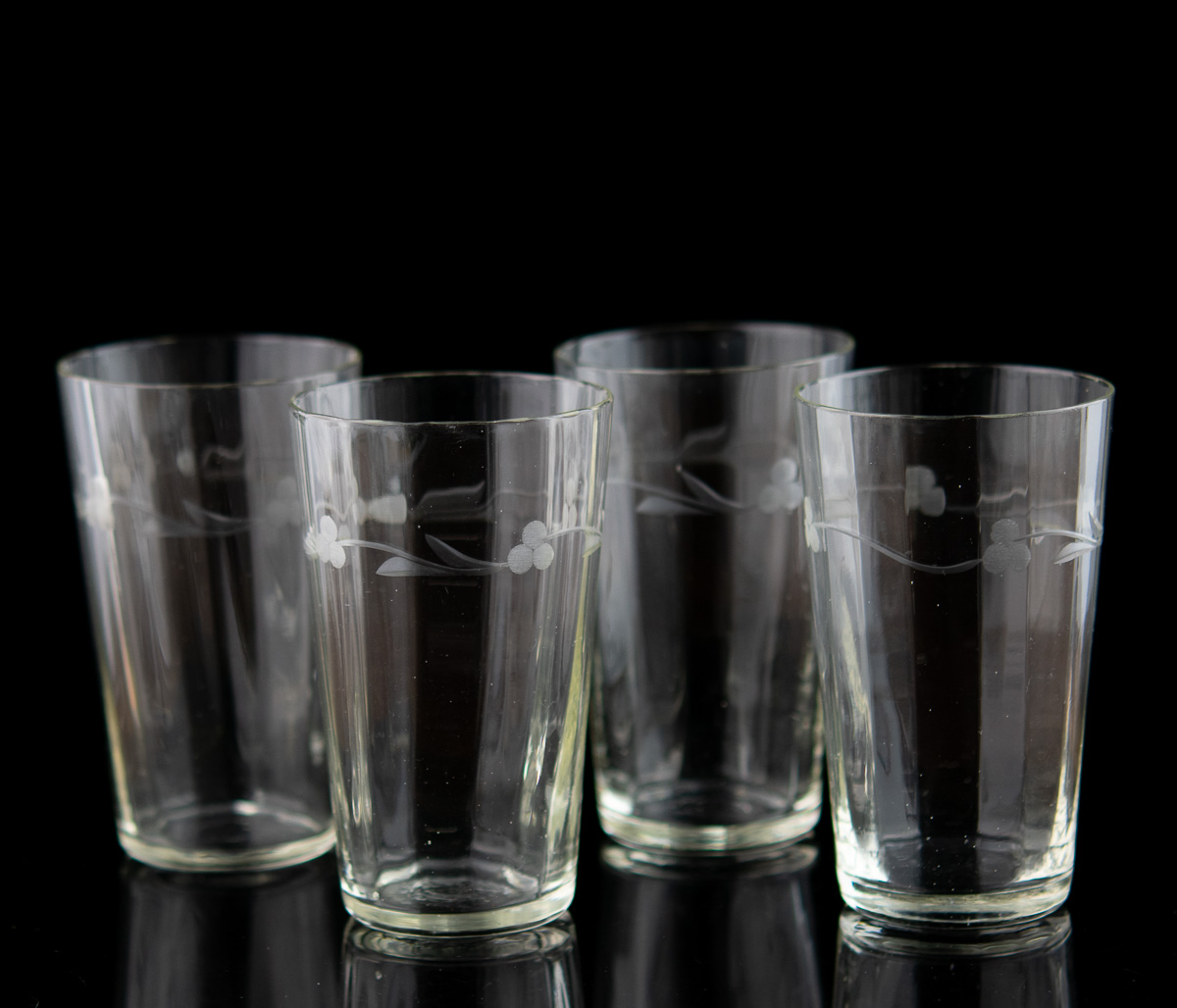 Varajane Tarbeklaas, pitsid ja klaasid Varajane Tarbeklaas, pitsid ja klaasid