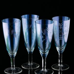 Vahuveini klaasist pokaalid 4 tk,Venemaa