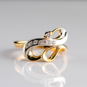 Gold ring, 585