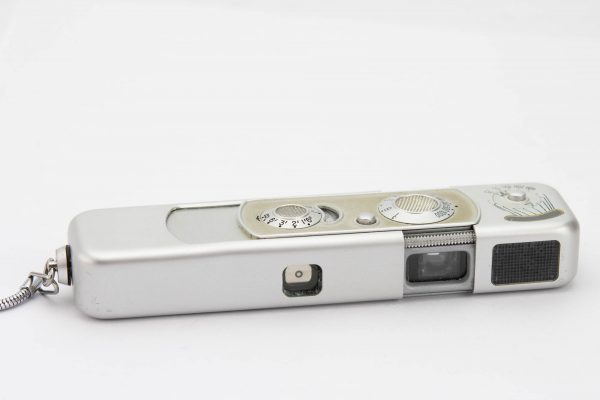 Spiooni kaamera Minox, Saksamaa BRONEERITUD