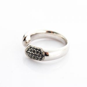 Silver ring , size 18.5