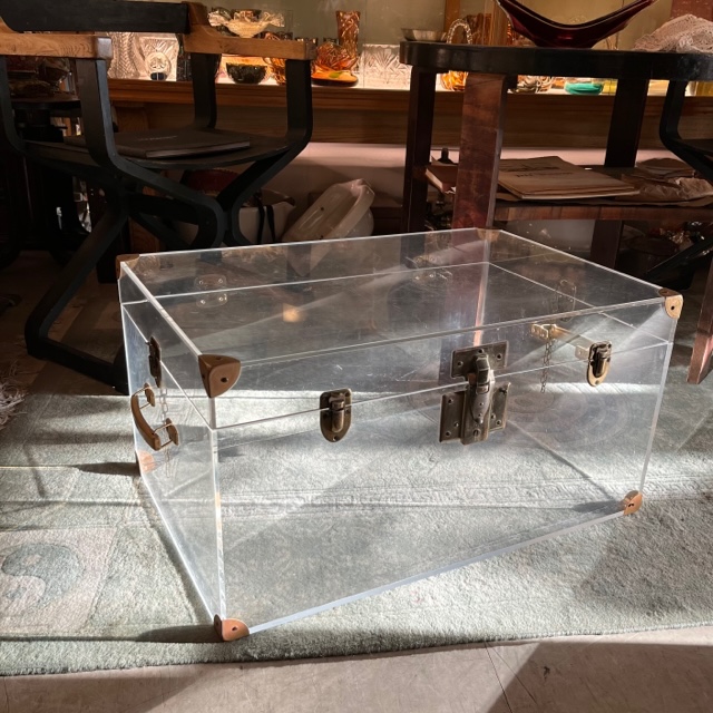 Vintage kohver-laud,plastik läbipaistev