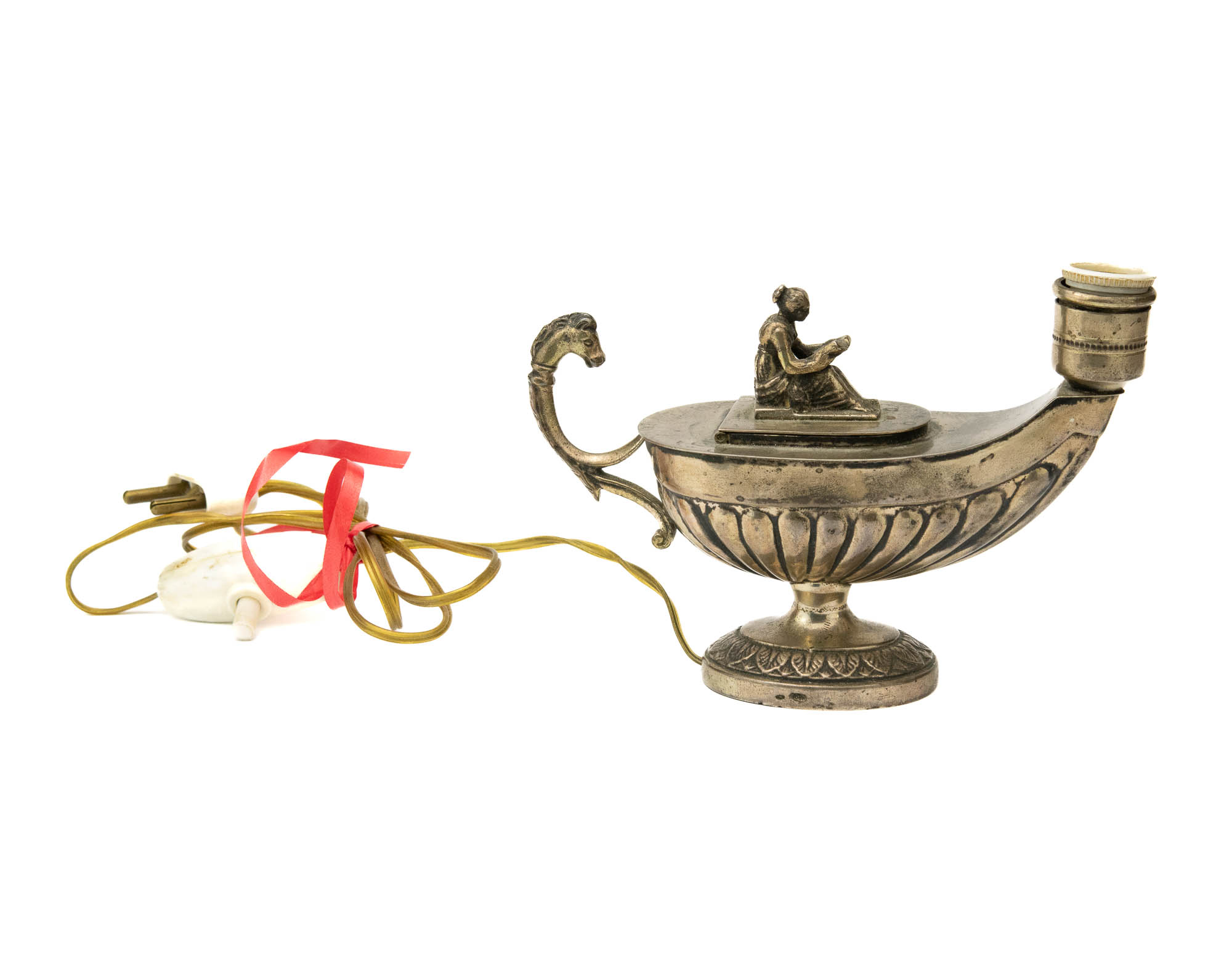 Kannu kujuline väike laualamp Kannu kujuline väike laualamp