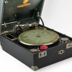 Antiikne grammofon Odeon-Orator