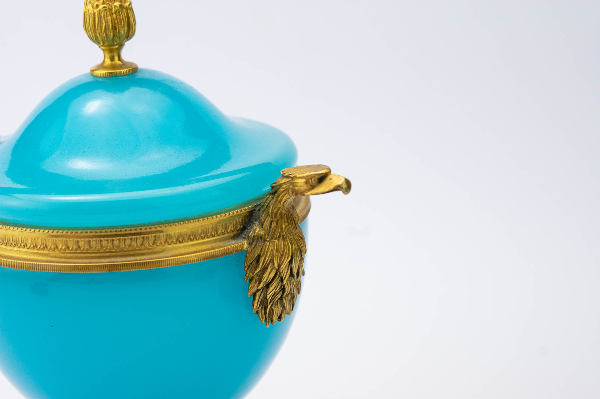 Opaalklaasist toos pronksiga Dessrc.C Opaalklaasist toos pronksiga Dessrc.C