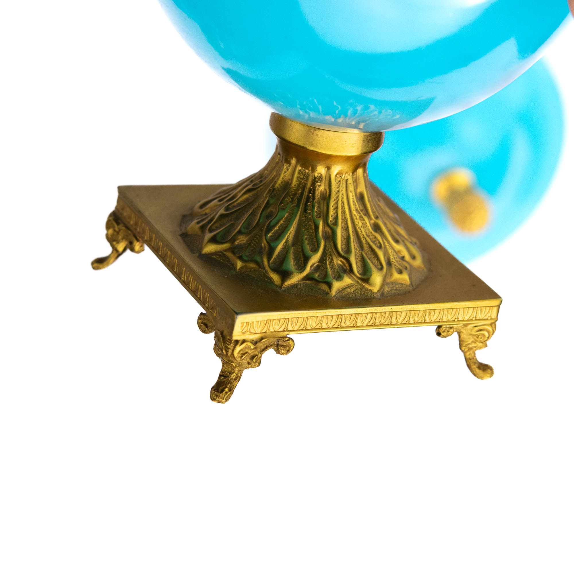 Opaalklaasist toos pronksiga Dessrc.C Opaalklaasist toos pronksiga Dessrc.C