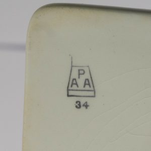 Portselanist roosidega lõikelaud Arabia Soome