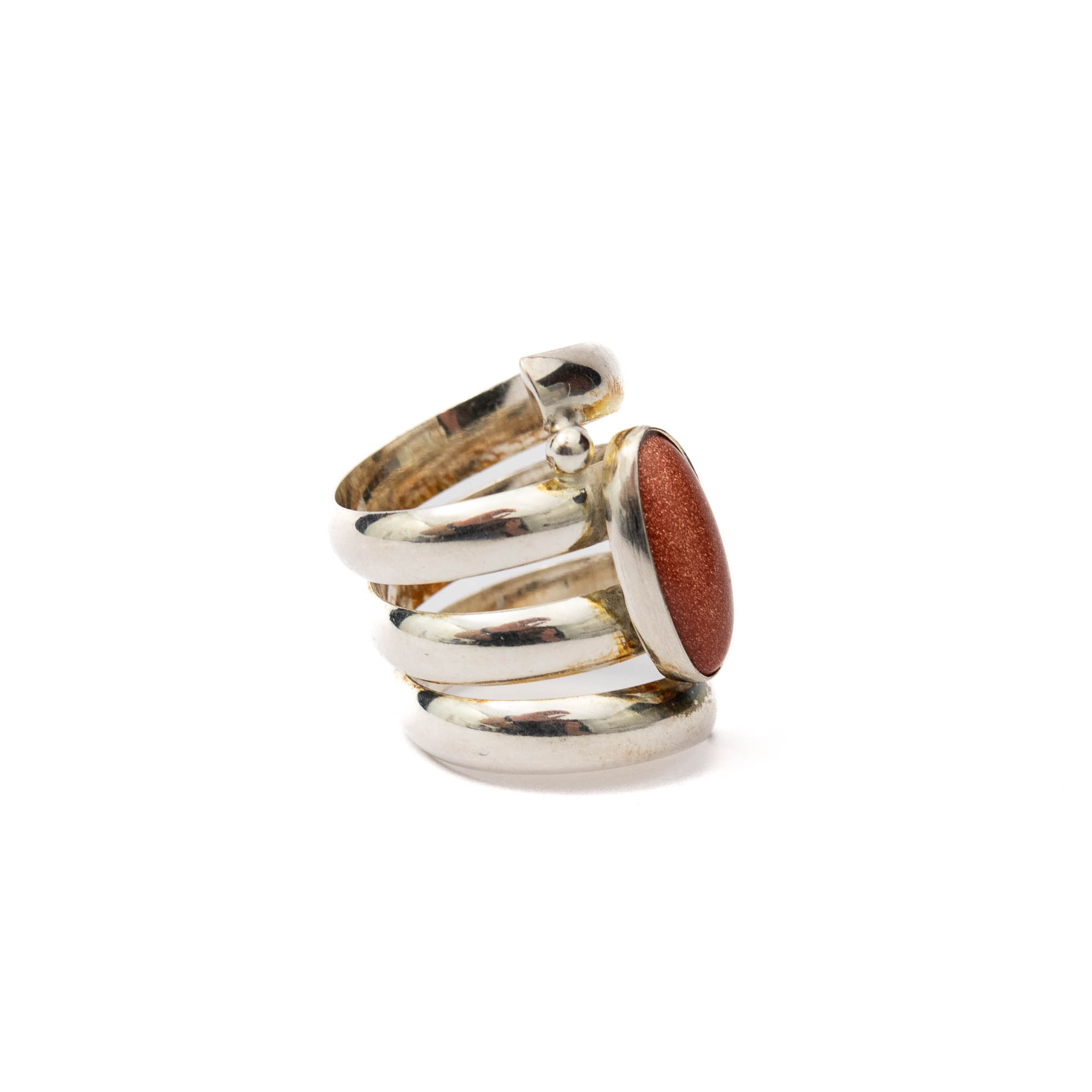 Sallirõngas, hõbe päikesekiviga Sallirõngas, hõbe päikesekiviga