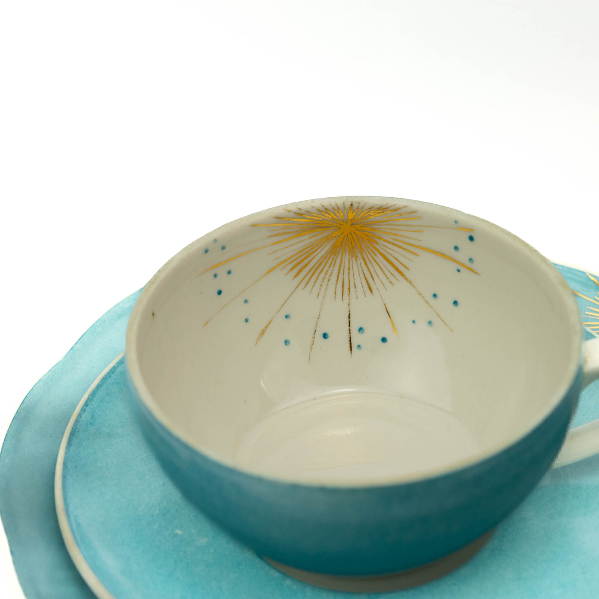 Riia portselanist käsimaalinguga helesinine tass,alustass ja taldrik KFK ? Riia portselanist käsimaalinguga helesinine tass,alustass ja taldrik KFK ?