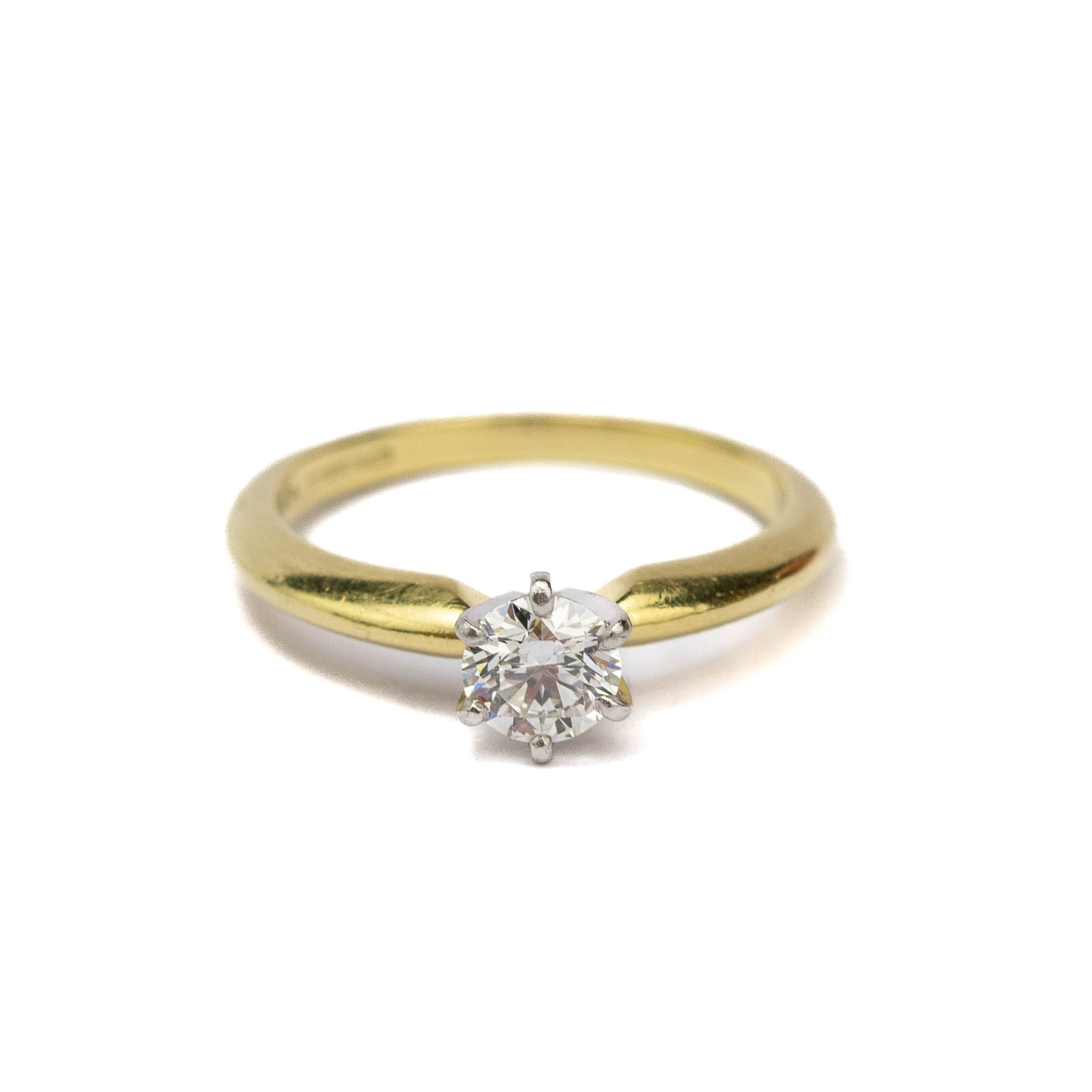 Briljantsõrmus 0.5ct, 750 kuld, tootel sertifikaat Briljantsõrmus 0.5ct, 750 kuld, tootel sertifikaat