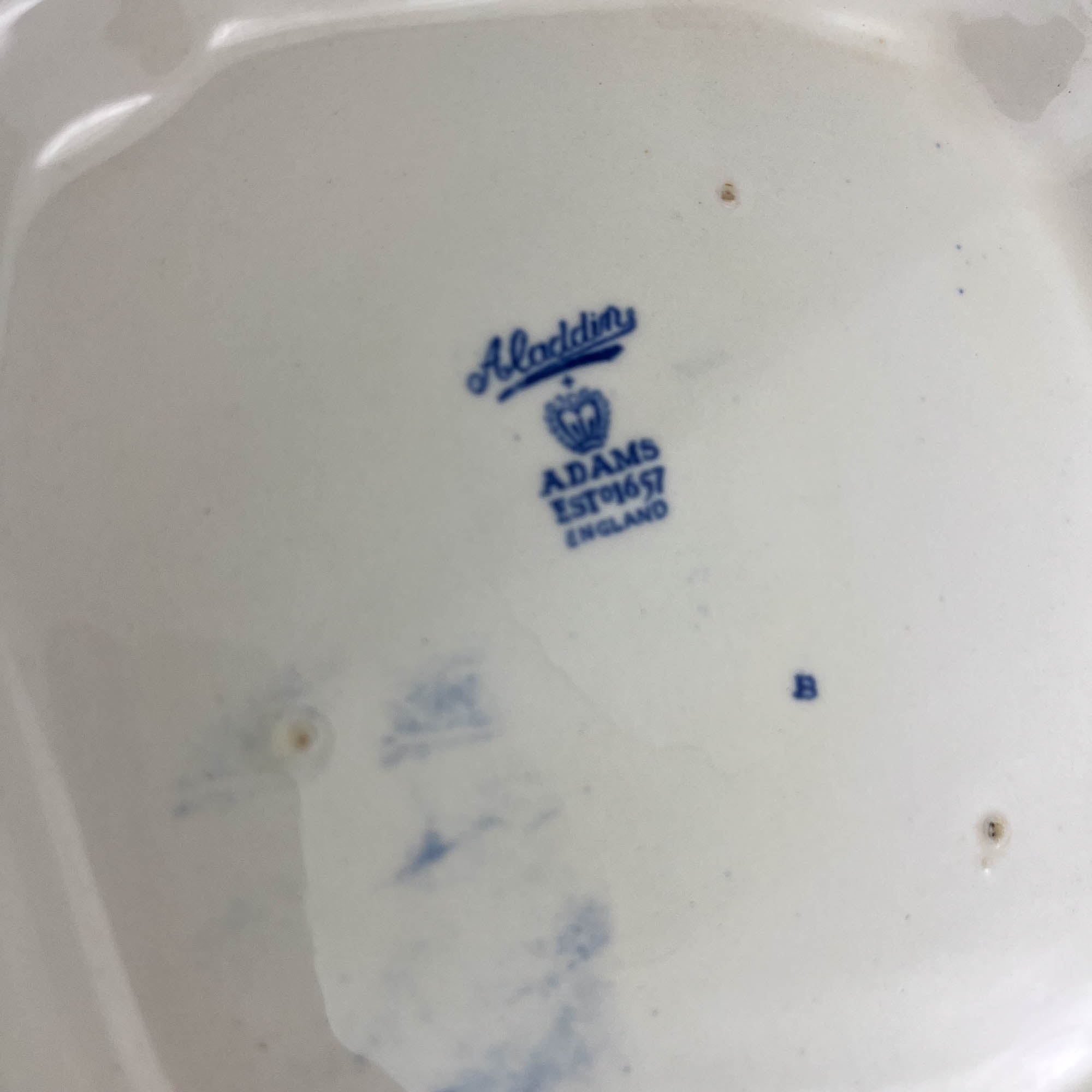 Antiikne portselanist supitirin Alladin Adams England