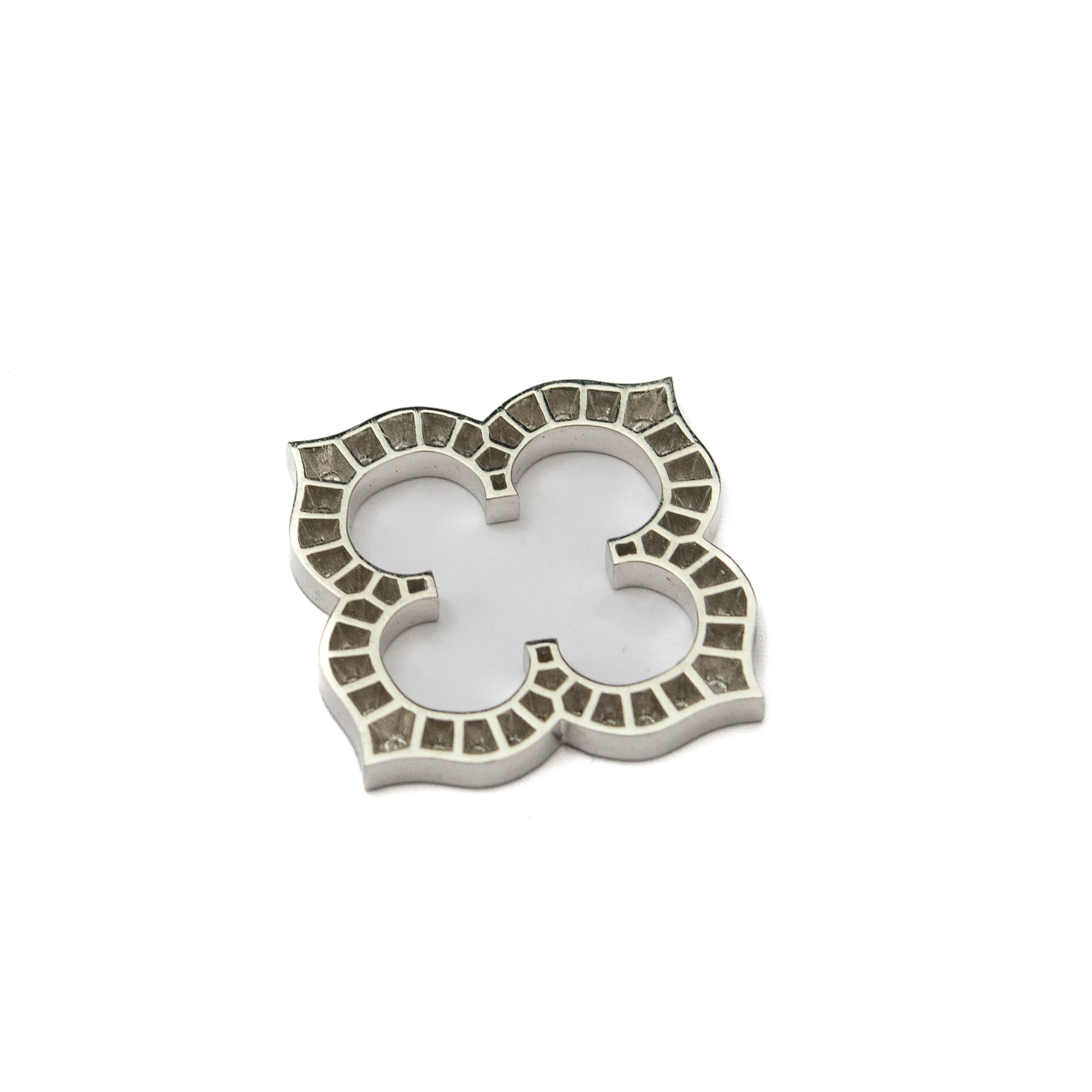 Cartier ripats Hindu, 750 valge kuld briljantidega Cartier ripats Hindu, 750 valge kuld briljantidega