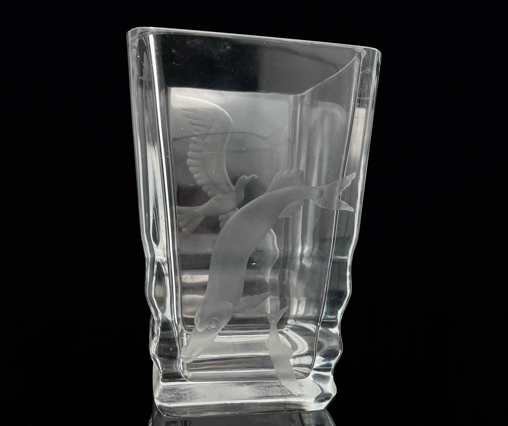 Maks Roosma (1909-1971) kandiline klaasist vaas Lind ja kalad,1958/59a