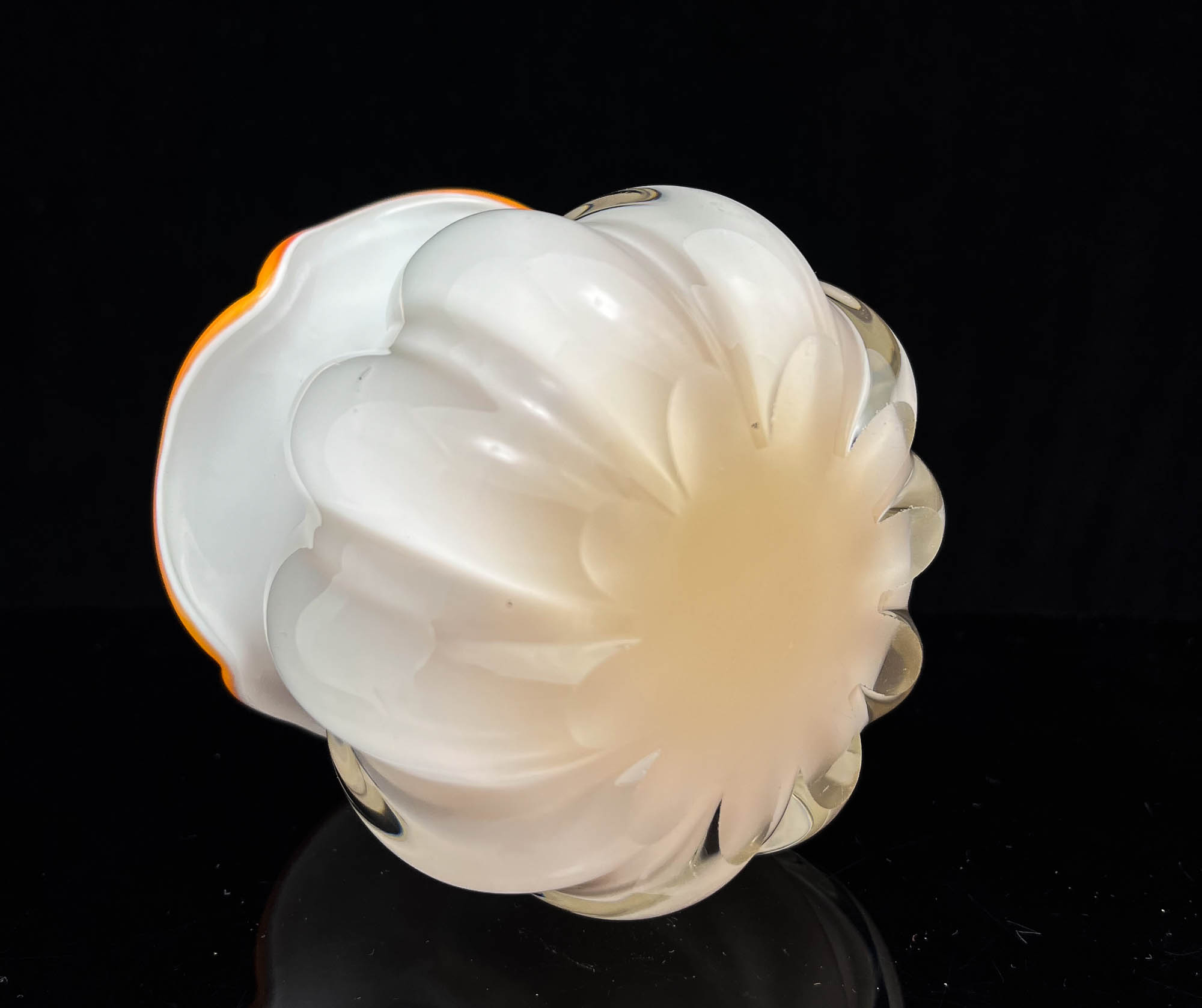 Tarbeklaasi väike vaas Rosita , Mihhail Mišalagin