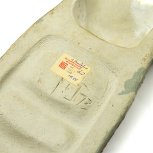 Naima Uustalu keraamiline seinaplaat Neiu, KFK 1973a