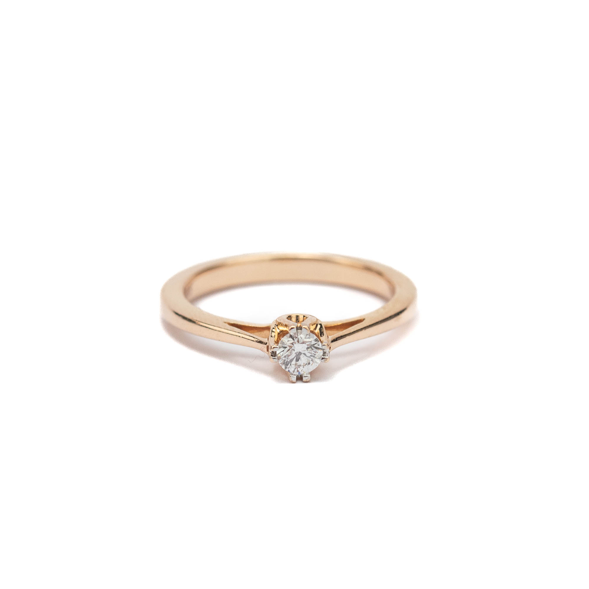 Briljantsõrmus, 585 kuld, briljant 0.15ct tootel sertifikaat Briljantsõrmus, 585 kuld, briljant 0.15ct tootel sertifikaat