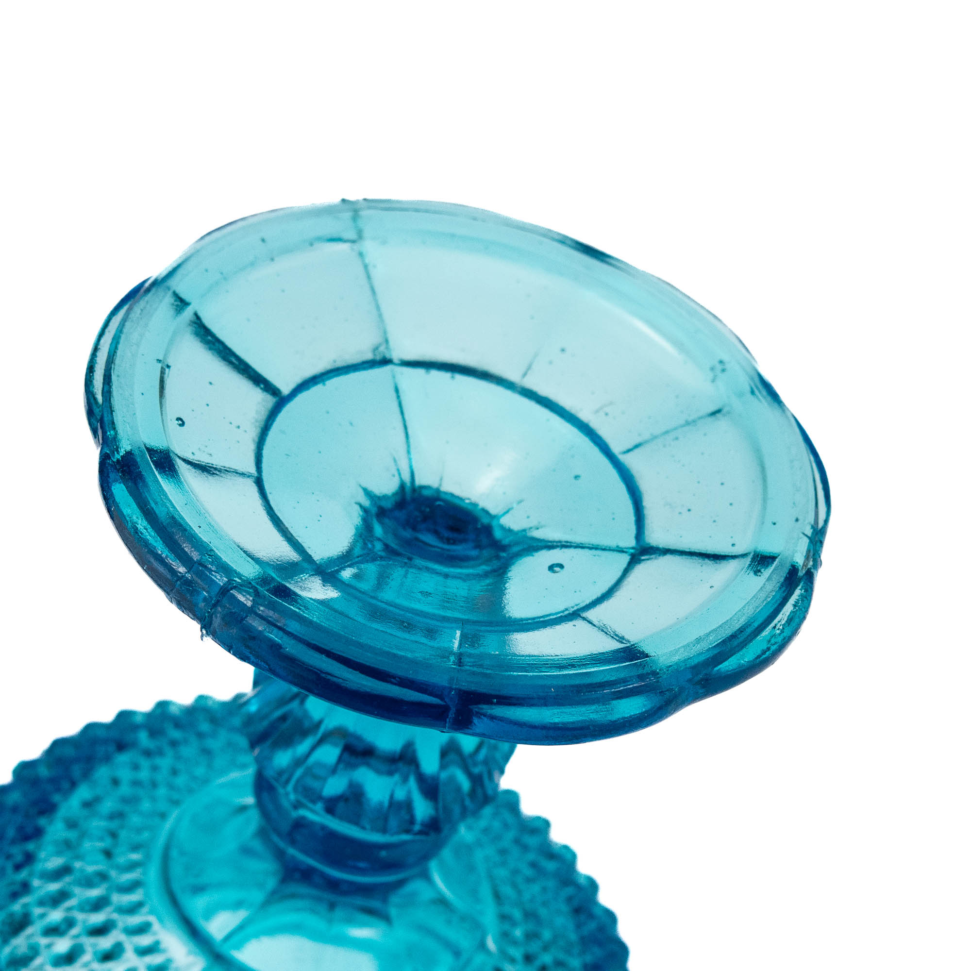 Antiikne pressklaasist sinine jalaga kauss