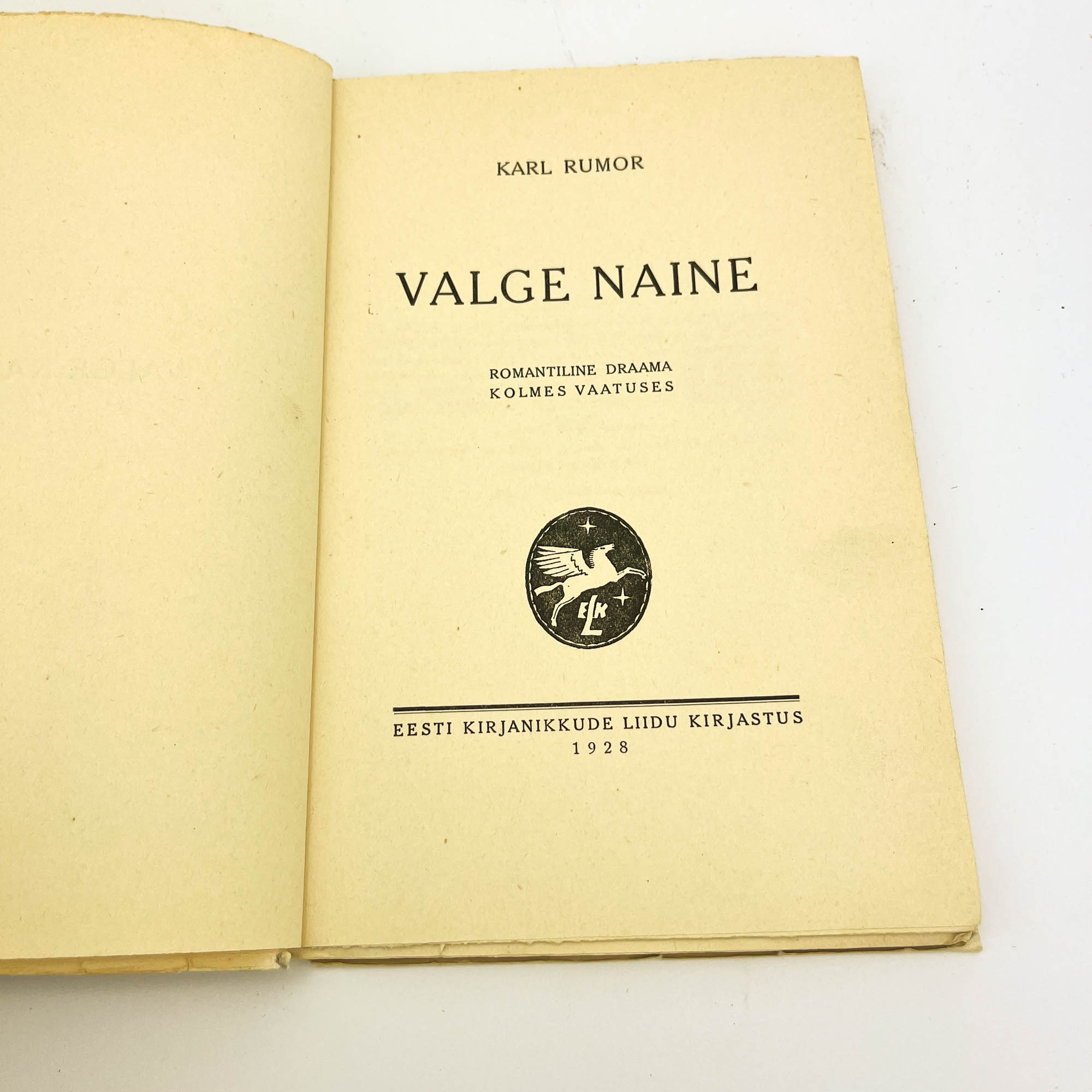 EW aegne raamat-Valge naine,Karl Ast Rumor Eesti Kirjanikkude Liit 1928