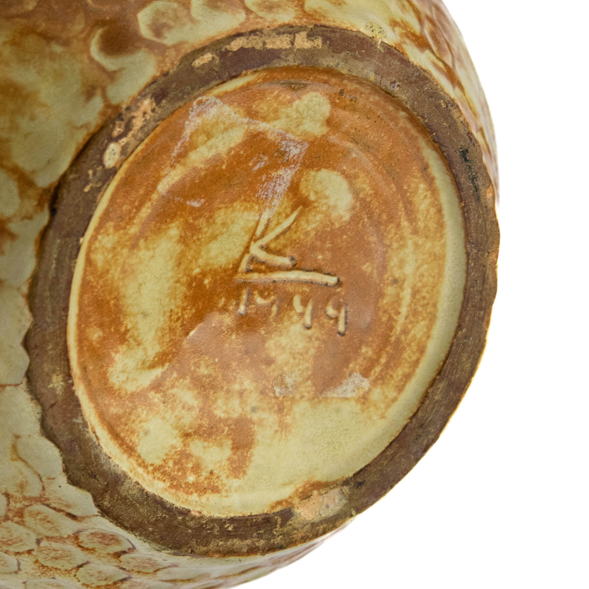 Keraamiline vaas, signeeritud