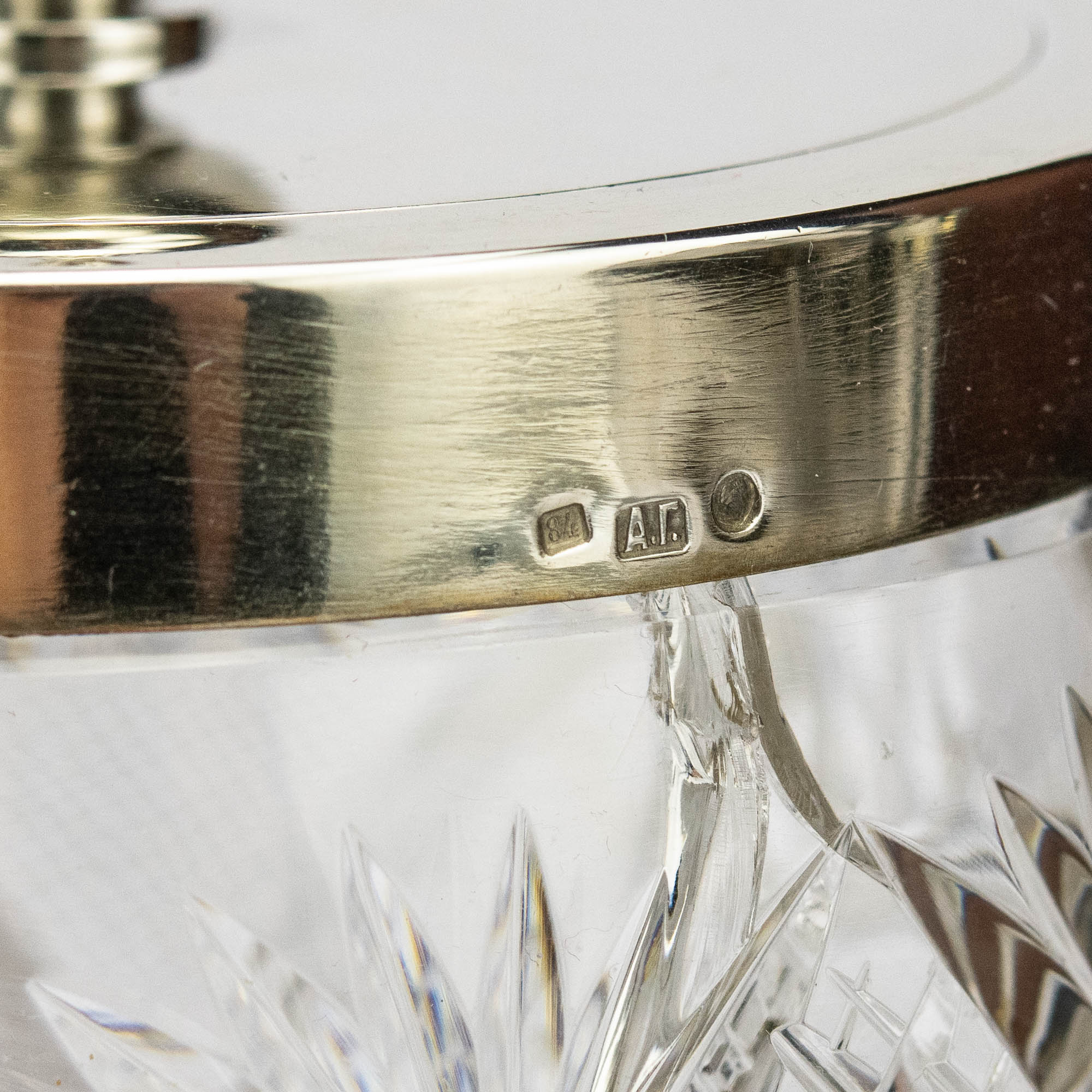 Kristalltoos 84 hõbe ääre ja kaanega