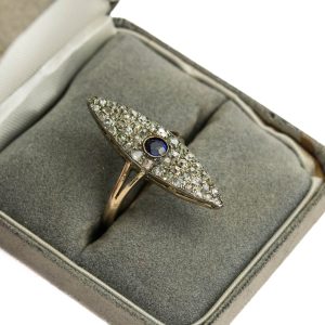 Kuldsõrmus briljantide ja sünteetilise sinisafiiriga, tootel sertifikaat