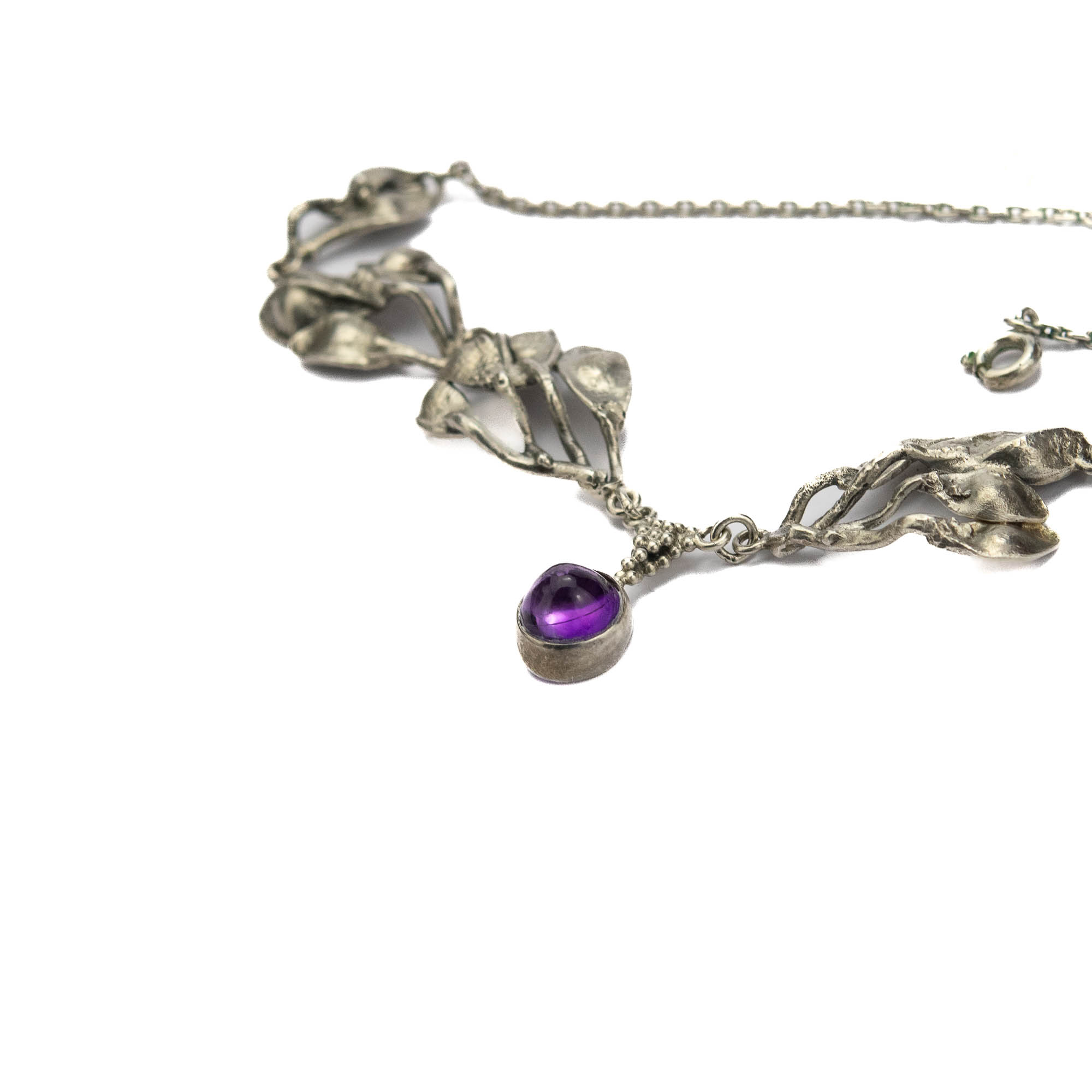 Kaelakee ja kõrvarõngad, hõbe ametüstidega