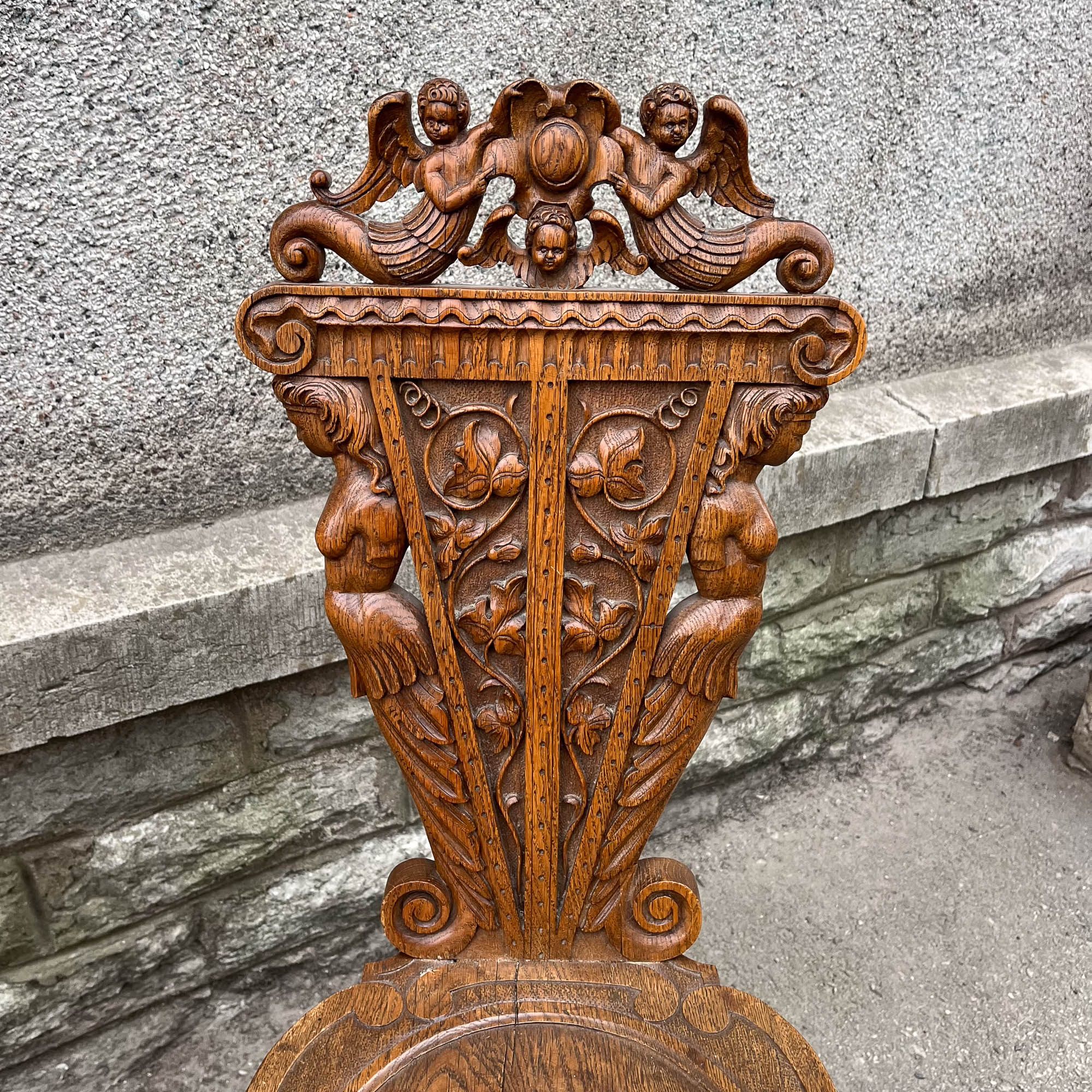 Antiikne inglitega puidust tool,19 sajandi algus