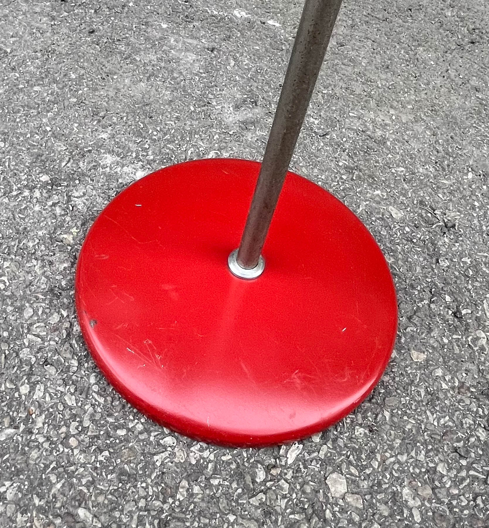 Retro põrandalamp,punane metallist kuppel