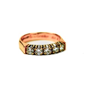 Kuldsõrmus briljantidega, 18K kuld 5 briljandiga = 0,75ct Kuldsõrmus briljantidega, 18K kuld 5 briljandiga = 0,75ct