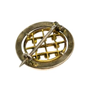 Pross punaste kivikestega, metall Pross punaste kivikestega, metall