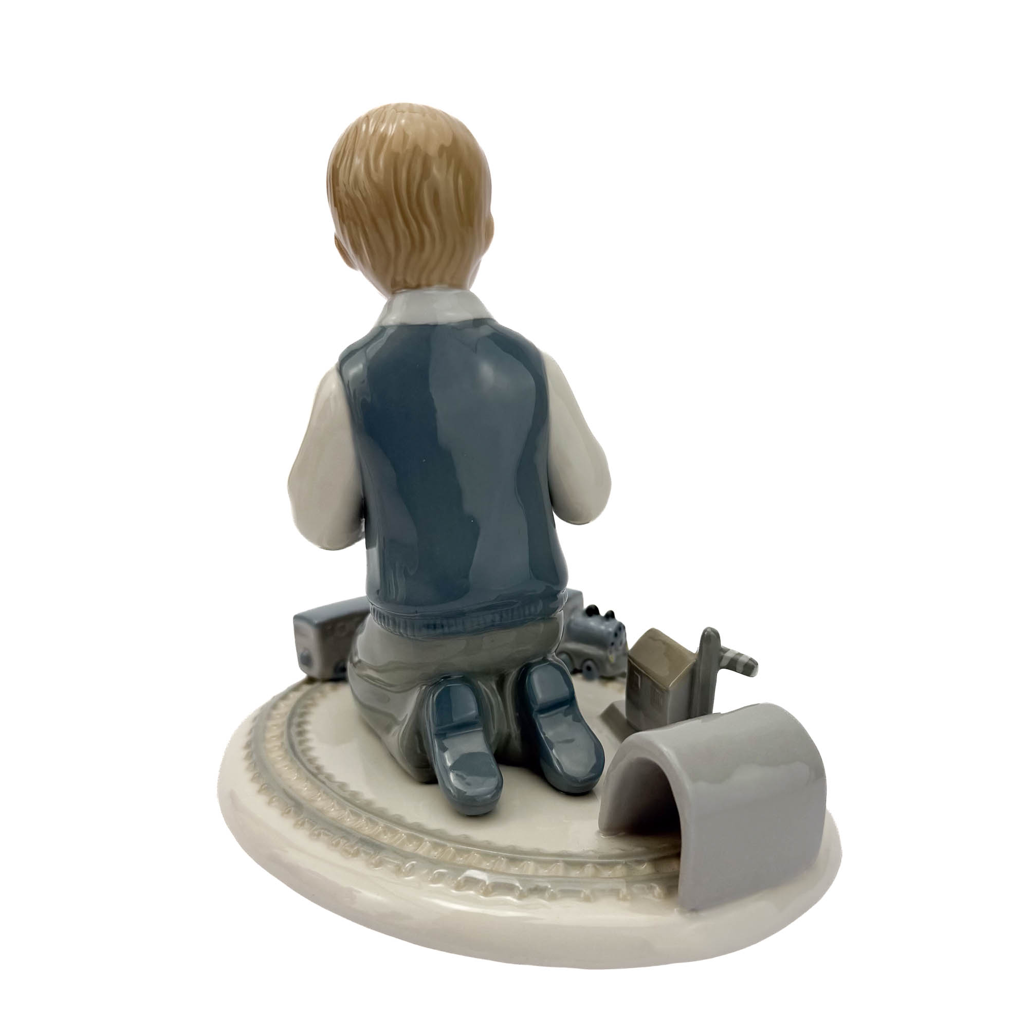 Portselan figuur Poiss rongiga, Leoardo Collection Portselan figuur Poiss rongiga, Leoardo Collection