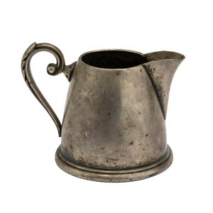 Antiikne metallist laeva koorekann Р.В.А.П.-Vene Ida-Aasia aurulaeva selts Antiikne metallist laeva koorekann Р.В.А.П.-Vene Ida-Aasia aurulaeva selts