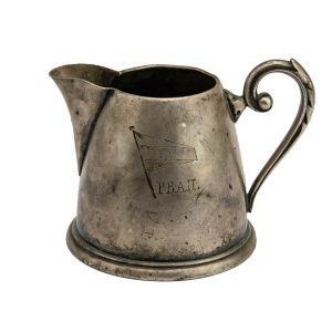 Antiikne metallist laeva koorekann Р.В.А.П.-Vene Ida-Aasia aurulaeva selts Antiikne metallist laeva koorekann Р.В.А.П.-Vene Ida-Aasia aurulaeva selts